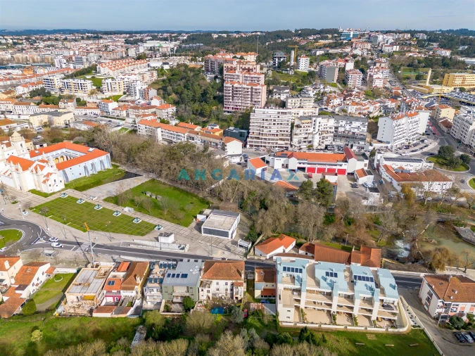 Prédio para Venda em Leiria, Pousos, Barreira e Cortes Foto 5