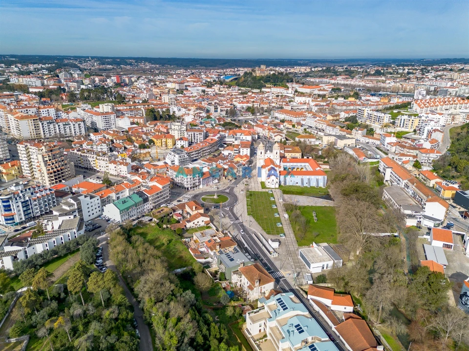 Prédio para Venda em Leiria, Pousos, Barreira e Cortes Foto 14