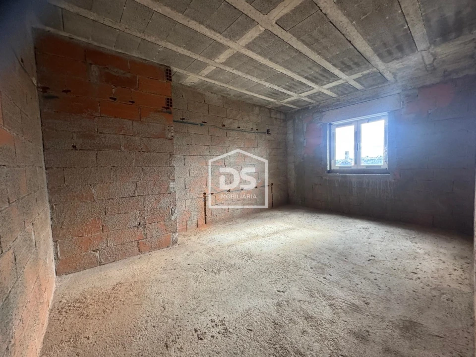 Moradia T4 para Venda em Souro Pires Foto 18