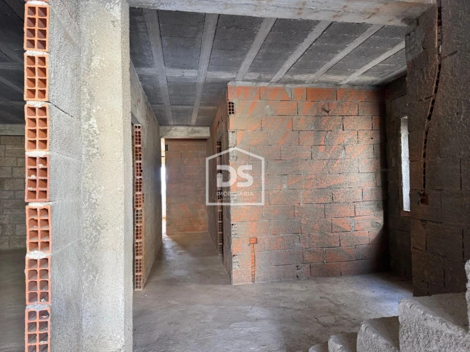 Moradia T4 para Venda em Souro Pires Foto 13