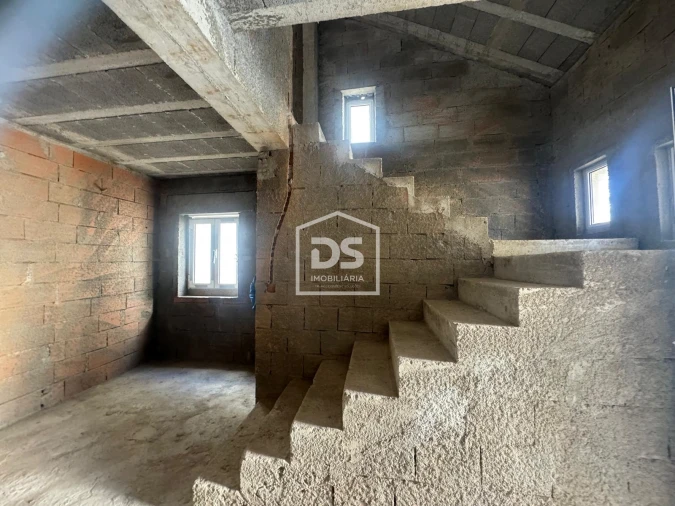 Moradia T4 para Venda em Souro Pires Foto 14