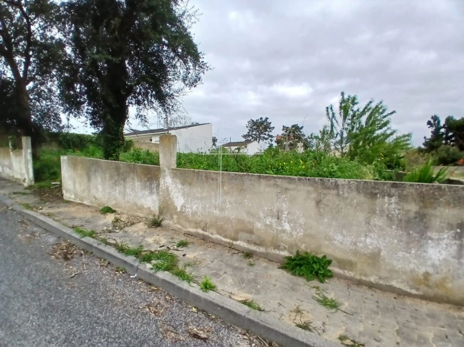 Terreno para Venda em Corroios Foto 1