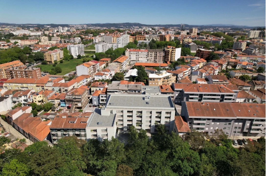 Apartamento T2 para Venda em Paranhos Foto 3