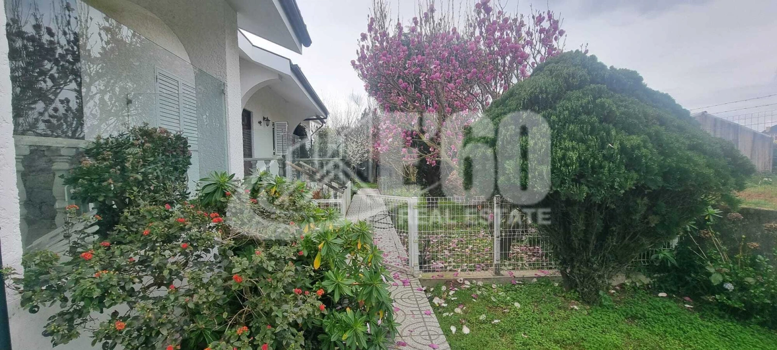 Moradia T9 para Venda em São Felix da Marinha Foto 3