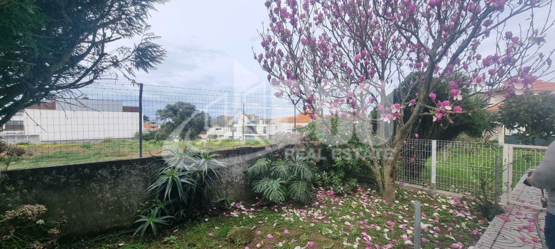 Moradia T9 para Venda em São Felix da Marinha Foto 10