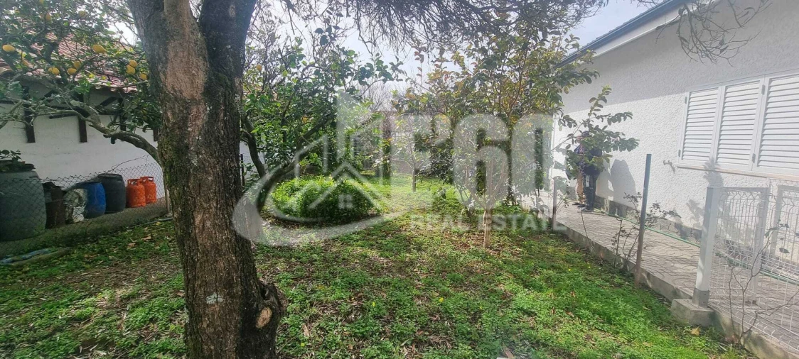 Moradia T9 para Venda em São Felix da Marinha Foto 17