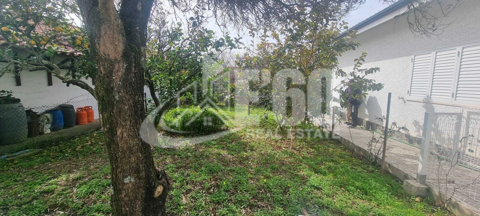 Moradia T9 para Venda em São Felix da Marinha Foto 17