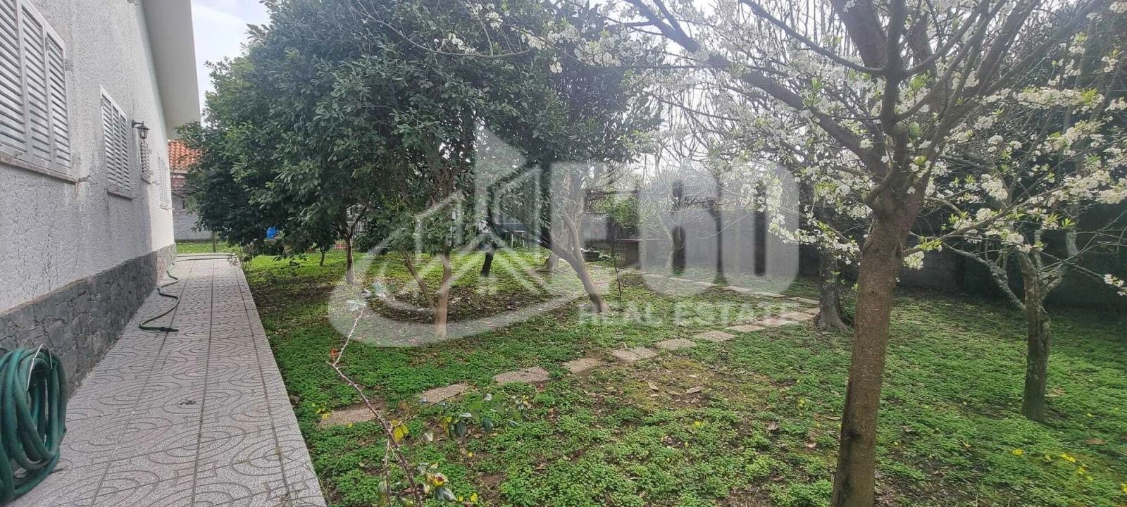 Moradia T9 para Venda em São Felix da Marinha Foto 7