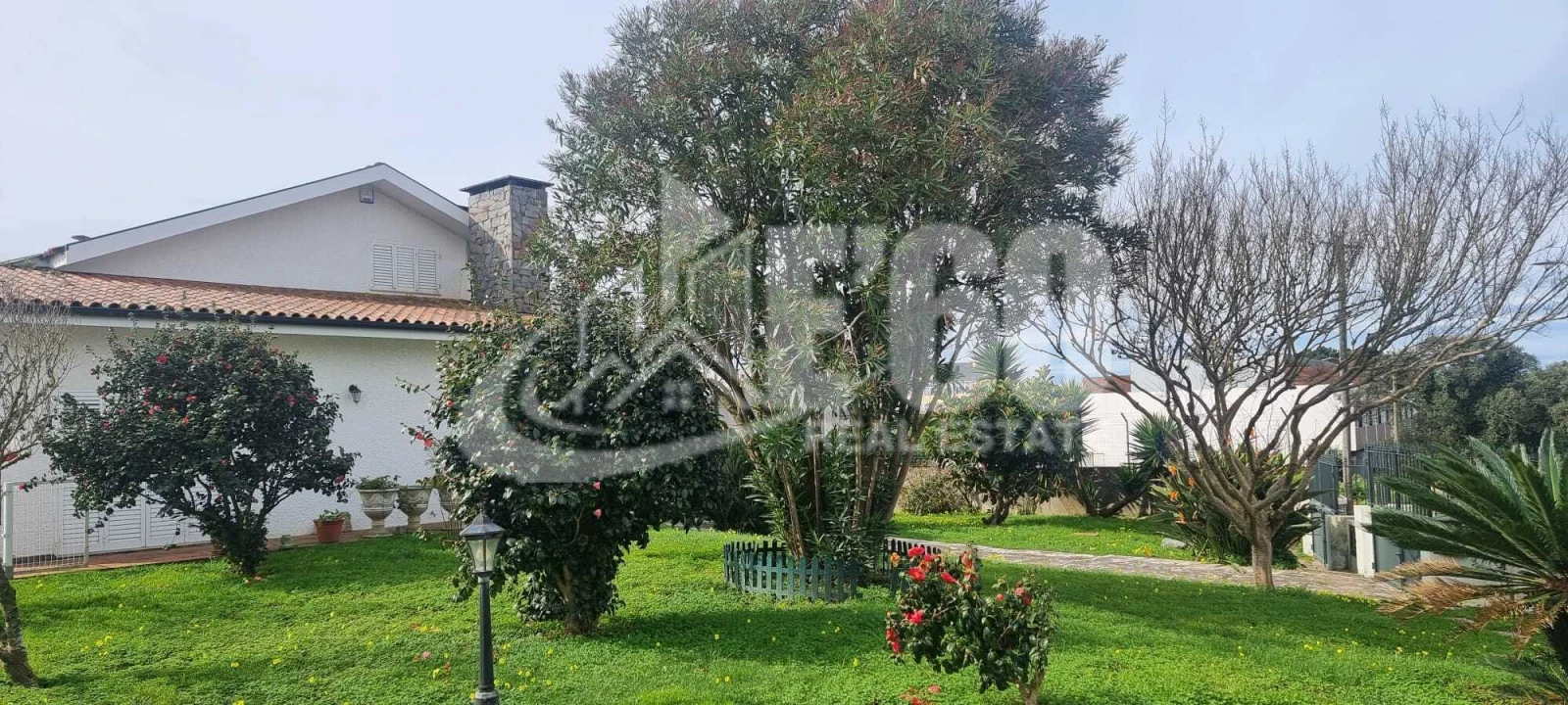 Moradia T9 para Venda em São Felix da Marinha Foto 12