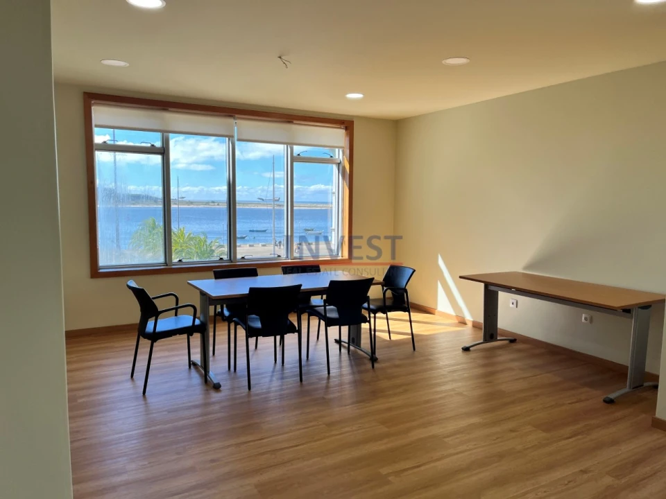 Escritório para Arrendamento em Aldoar, Foz do Douro e Nevogilde Foto 3