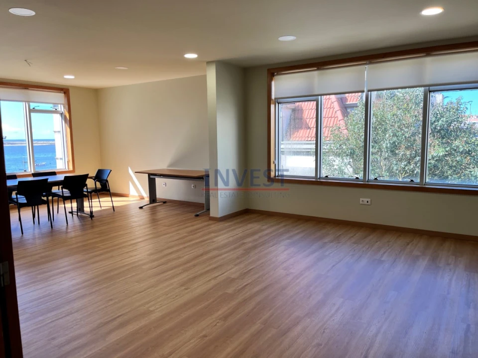 Escritório para Arrendamento em Aldoar, Foz do Douro e Nevogilde Foto 9