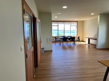 Escritório para Arrendamento em Aldoar, Foz do Douro e Nevogilde