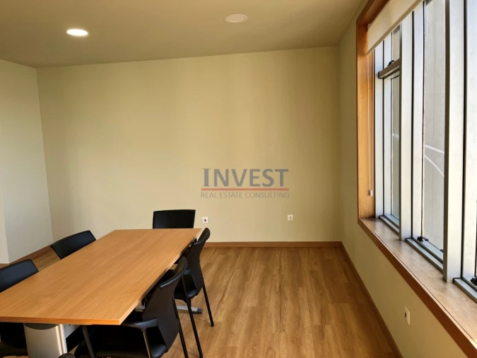 Escritório para Arrendamento em Aldoar, Foz do Douro e Nevogilde Foto 19