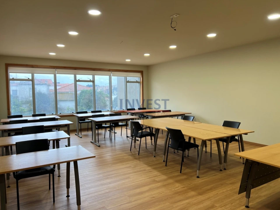 Escritório para Arrendamento em Aldoar, Foz do Douro e Nevogilde Foto 2