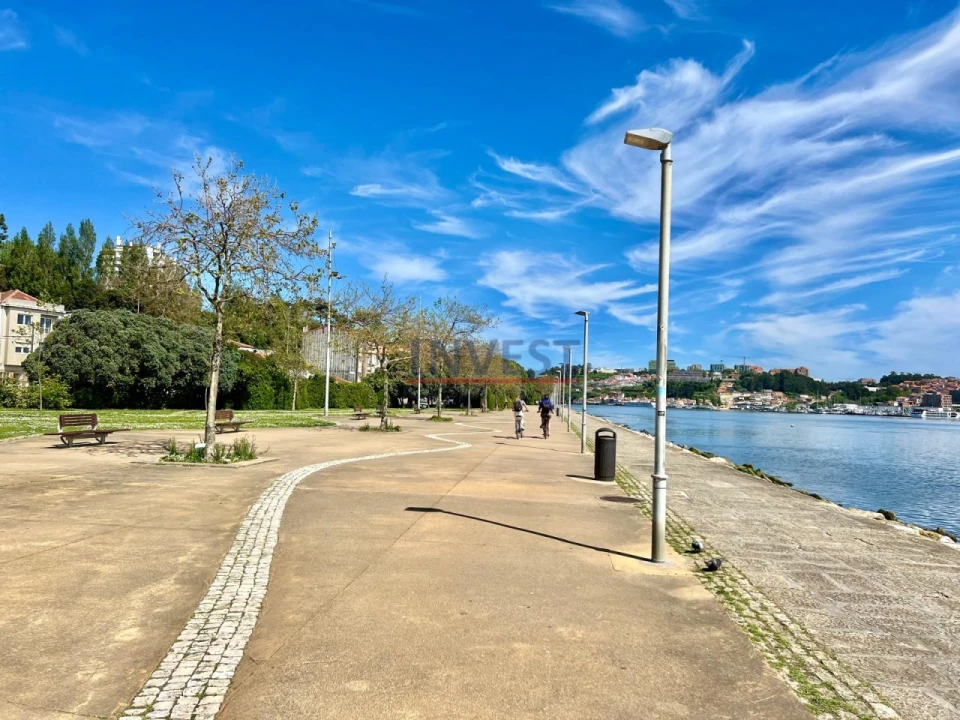 Escritório para Arrendamento em Aldoar, Foz do Douro e Nevogilde Foto 27