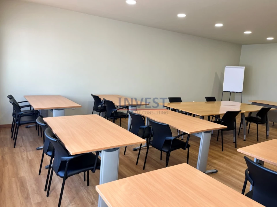 Escritório para Arrendamento em Aldoar, Foz do Douro e Nevogilde Foto 36