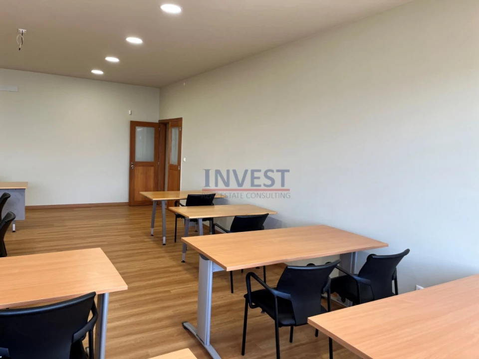 Escritório para Arrendamento em Aldoar, Foz do Douro e Nevogilde Foto 41