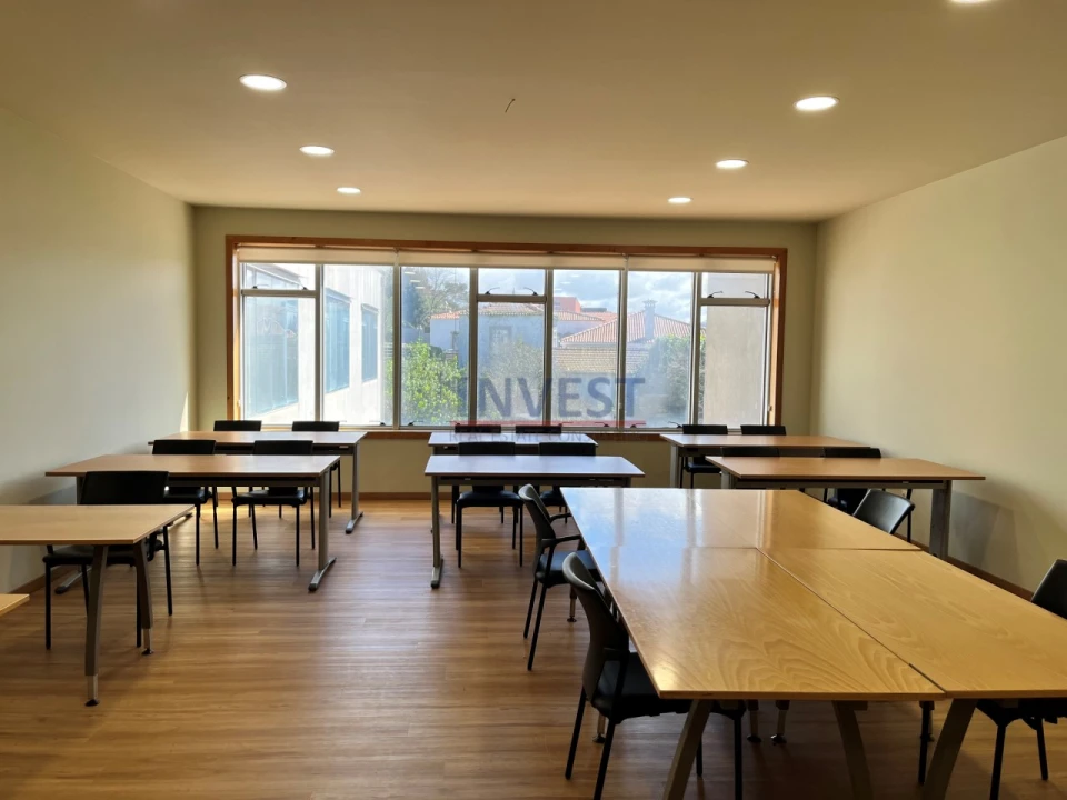 Escritório para Arrendamento em Aldoar, Foz do Douro e Nevogilde Foto 1