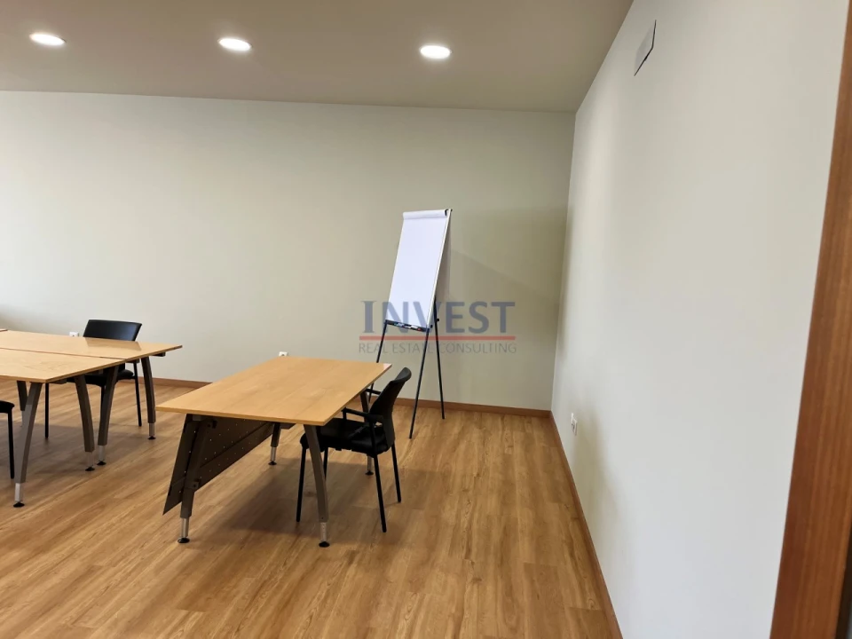 Escritório para Arrendamento em Aldoar, Foz do Douro e Nevogilde Foto 51