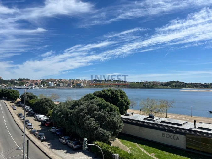 Escritório para Arrendamento em Aldoar, Foz do Douro e Nevogilde Foto 19