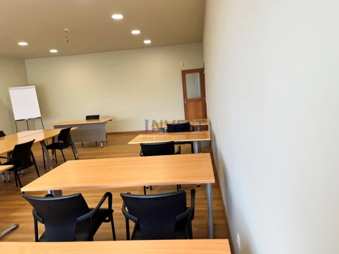 Escritório para Arrendamento em Aldoar, Foz do Douro e Nevogilde Foto 33