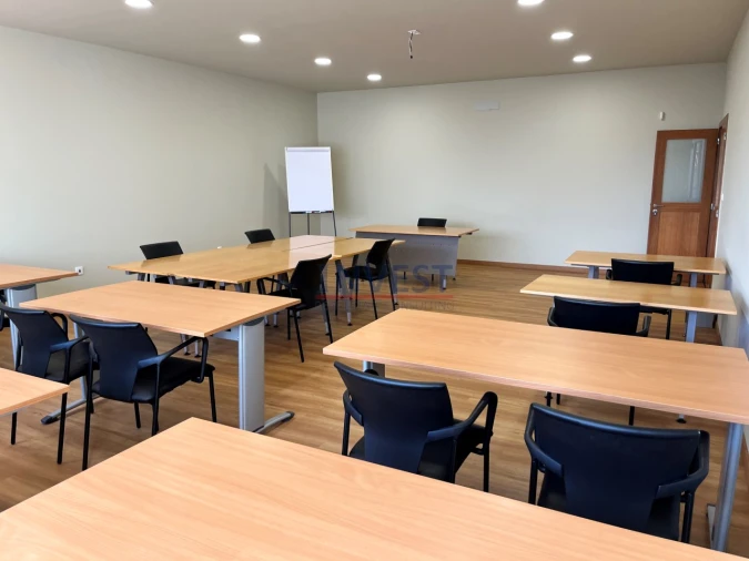 Escritório para Arrendamento em Aldoar, Foz do Douro e Nevogilde Foto 40