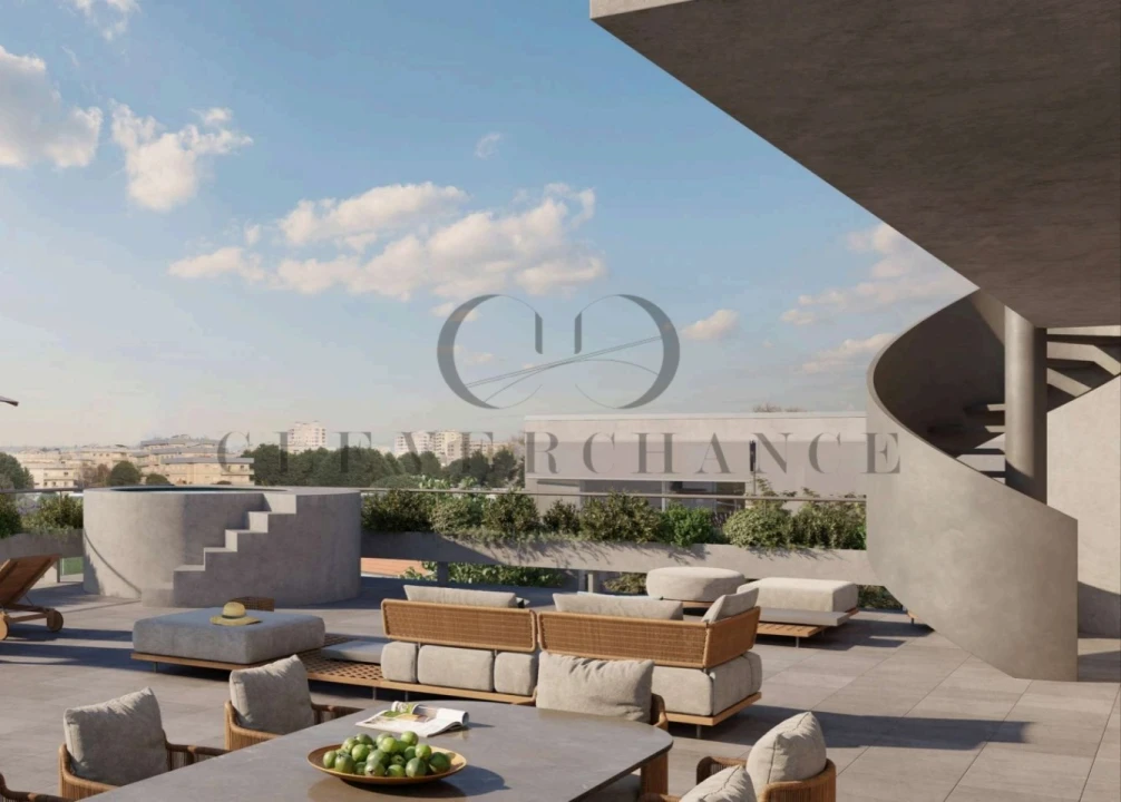 Apartamento T4 para Venda em Lordelo do Ouro e Massarelos Foto 3