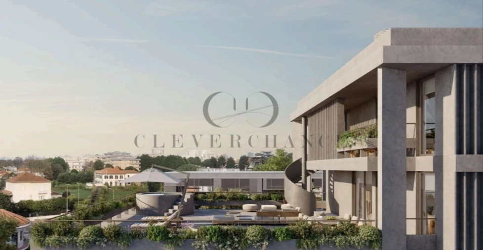 Apartamento T4 para Venda em Lordelo do Ouro e Massarelos Foto 1