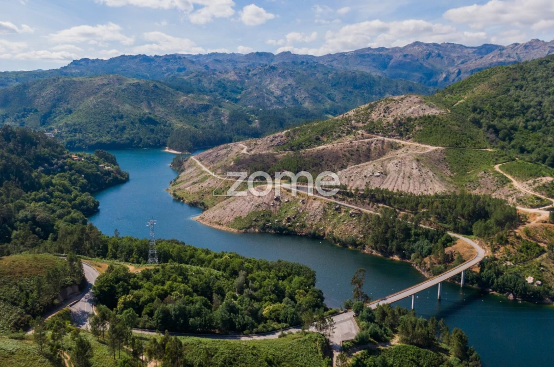 Terreno para Venda em Ferral Foto 7