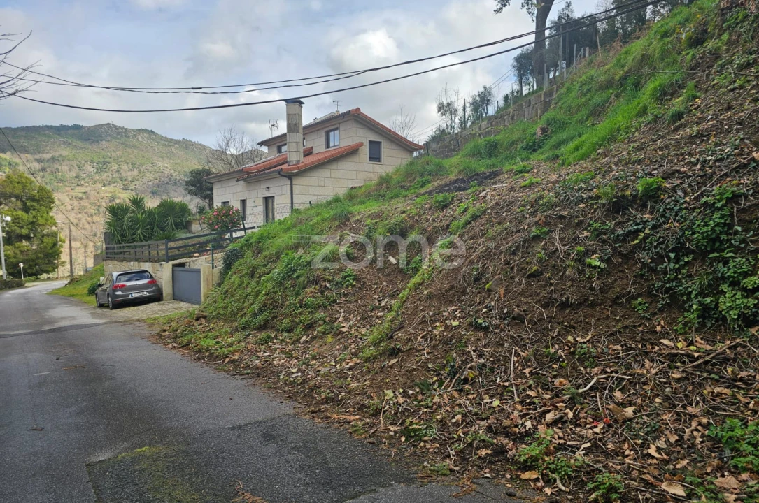 Terreno para Venda em Ferral Foto 1