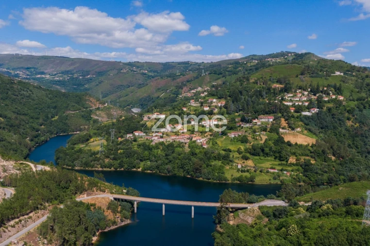 Terreno para Venda em Ferral Foto 4