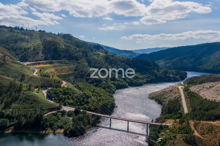 Terreno para Venda em Ferral Foto 6