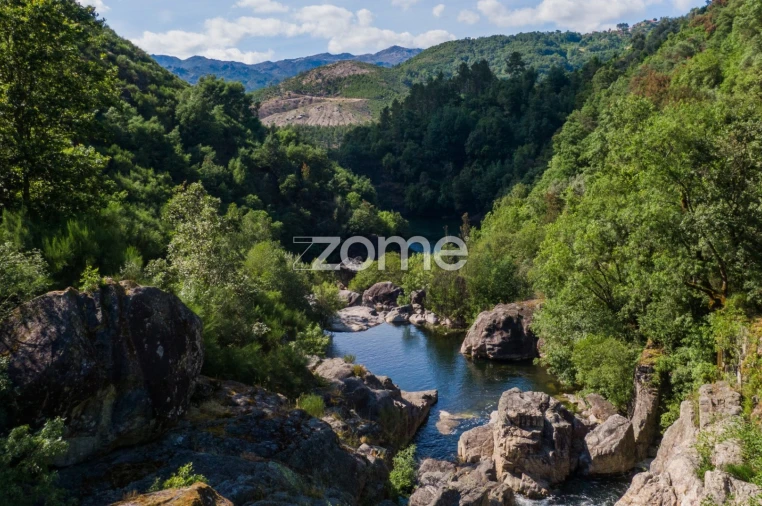 Terreno para Venda em Ferral Foto 11