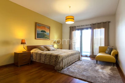 Apartamento T4 para Venda em Sacavém e Prior Velho