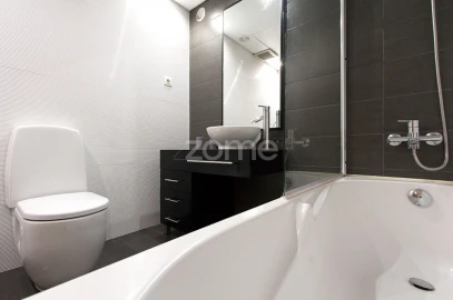 Apartamento T4 para Venda em Sacavém e Prior Velho