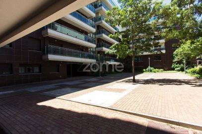 Apartamento T4 para Venda em Sacavém e Prior Velho