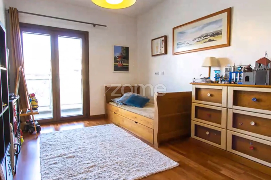 Apartamento T4 para Venda em Sacavém e Prior Velho Foto 14