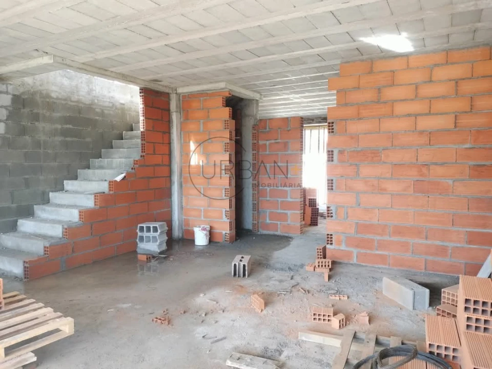 Moradia T4 para Venda em Rio de Loba Foto 3