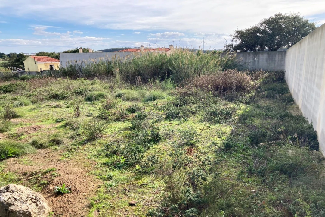 Terreno para Venda em São Bartolomeu dos Galegos e Moledo Foto 2