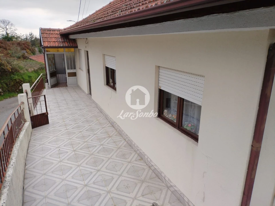 Moradia T5 para Venda em Ardegão, Arnozela e Seidões Foto 1