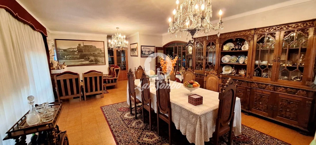 Moradia T4 para Venda em Roriz Foto 7