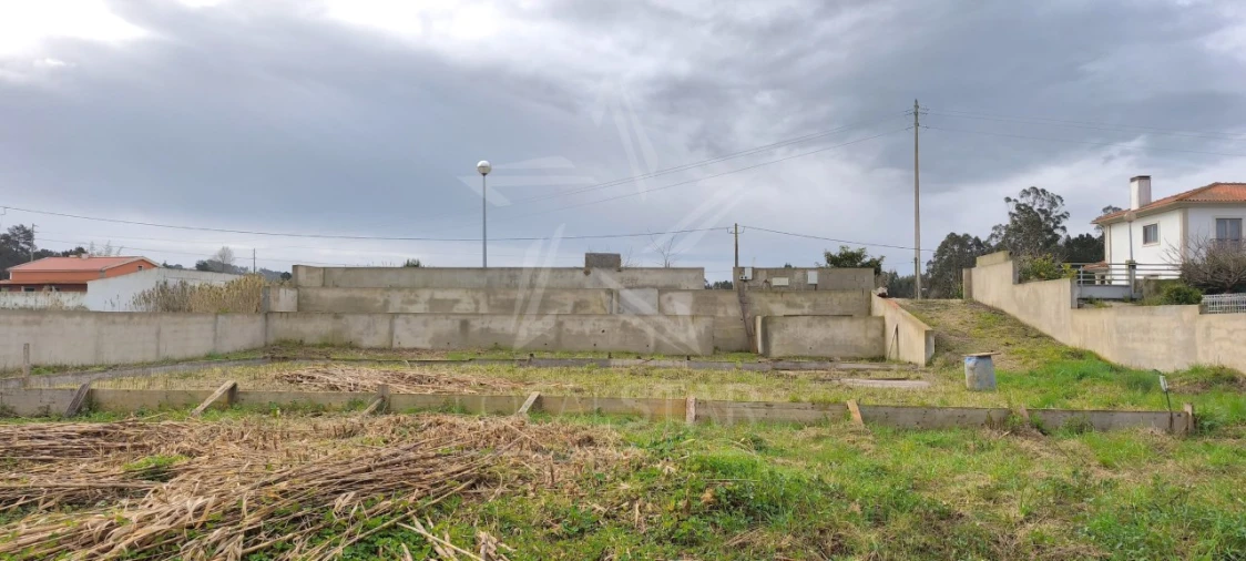 Terreno para Venda em Tornada e Salir do Porto Foto 11