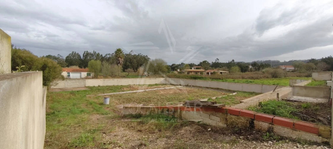 Terreno para Venda em Tornada e Salir do Porto Foto 6