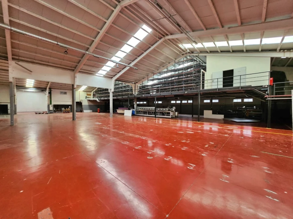 Armazém para Venda em Cortegaça Foto 3