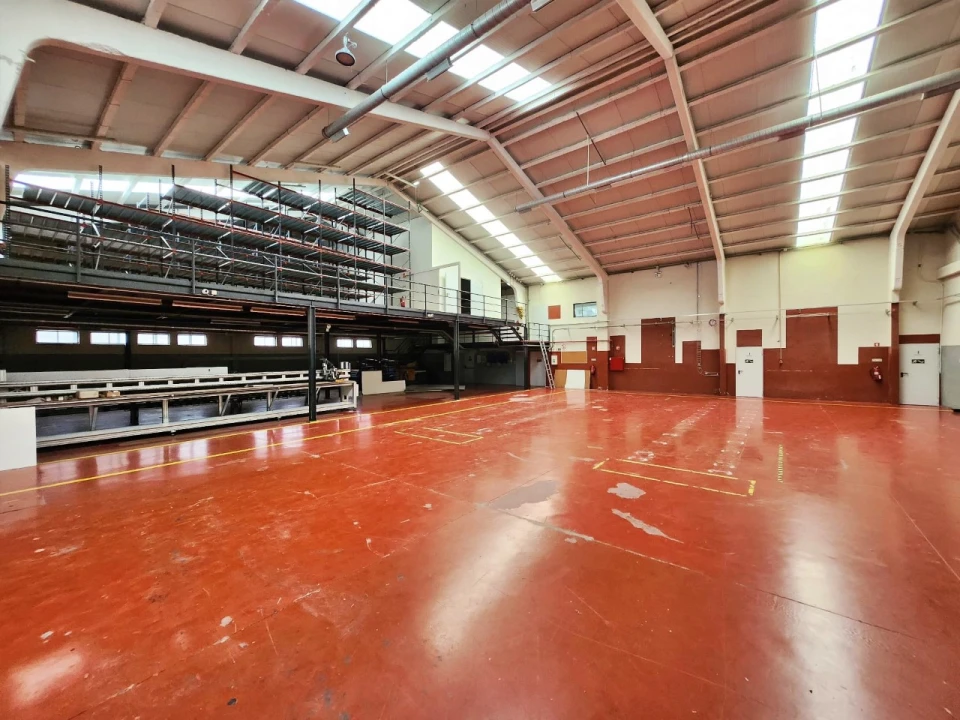 Armazém para Venda em Cortegaça Foto 4