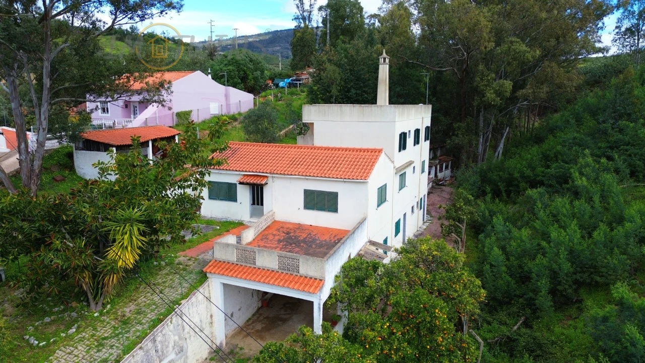 Quinta T4 para Venda em Monchique Foto 2