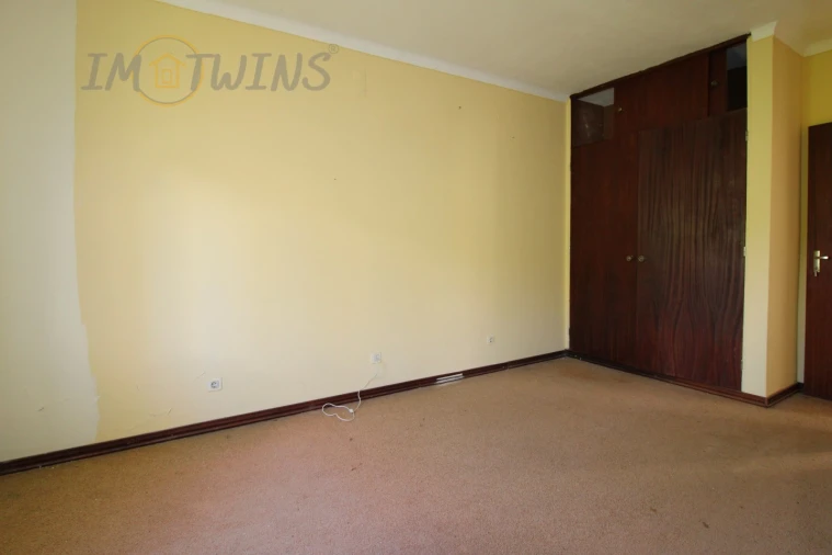 Quinta T4 para Venda em Monchique Foto 26