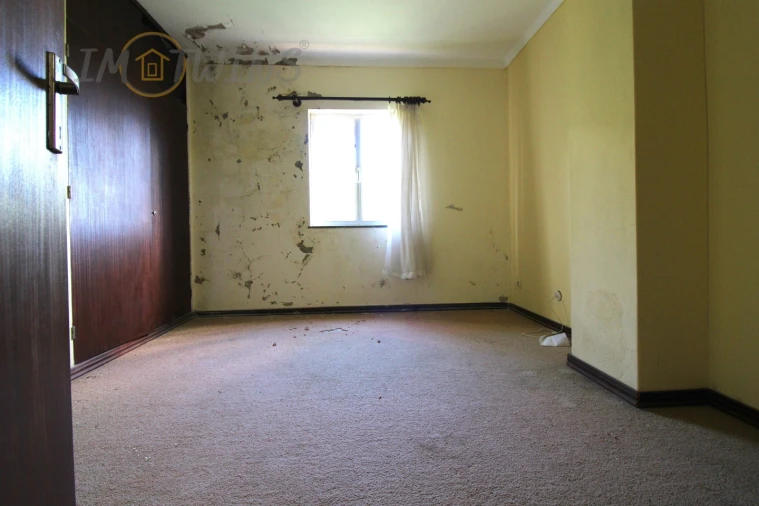 Quinta T4 para Venda em Monchique Foto 28