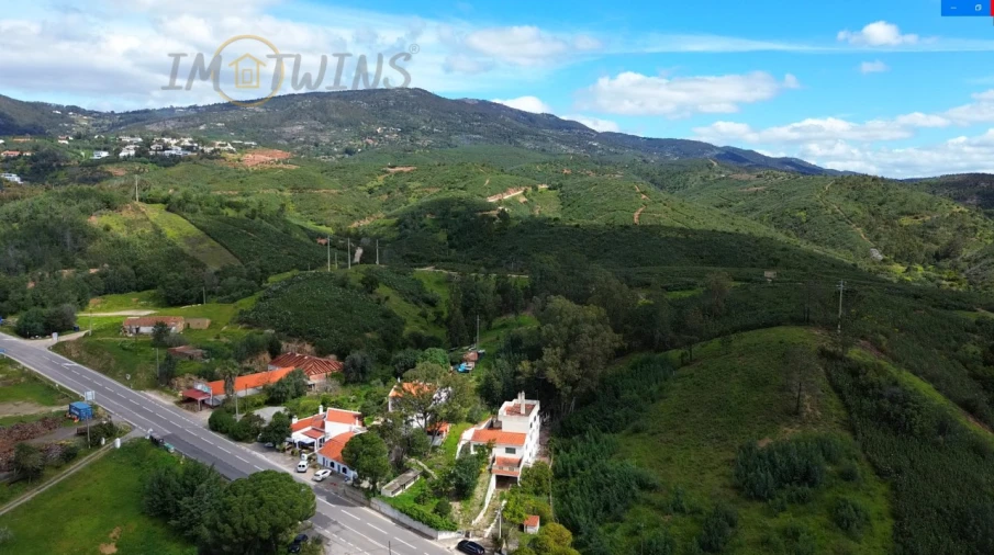 Quinta T4 para Venda em Monchique Foto 37