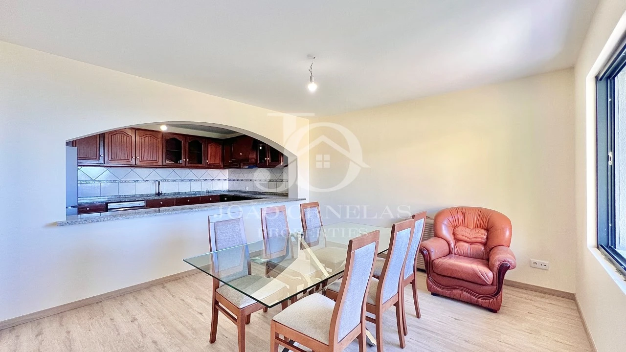 Moradia T3 para Venda em Estreito de Camara de Lobos Foto 24